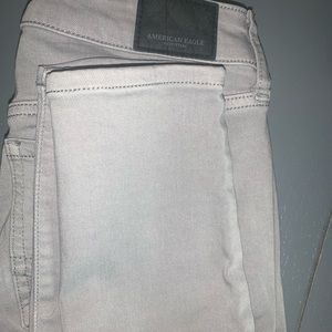 American eagle size 4 stretchy skinny jeans grey